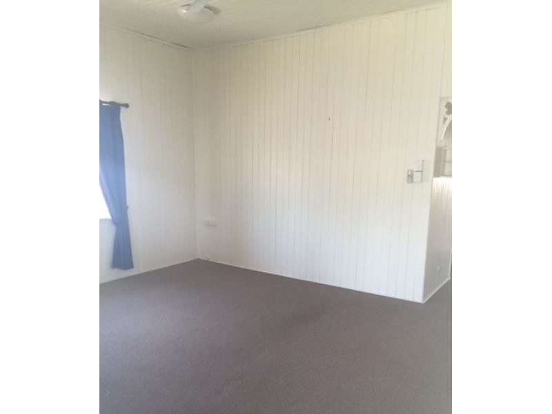 5 Voss Street, The Range QLD 4700